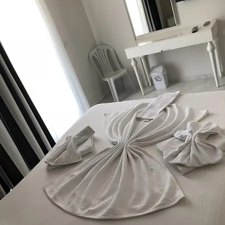 Отель Karadede *